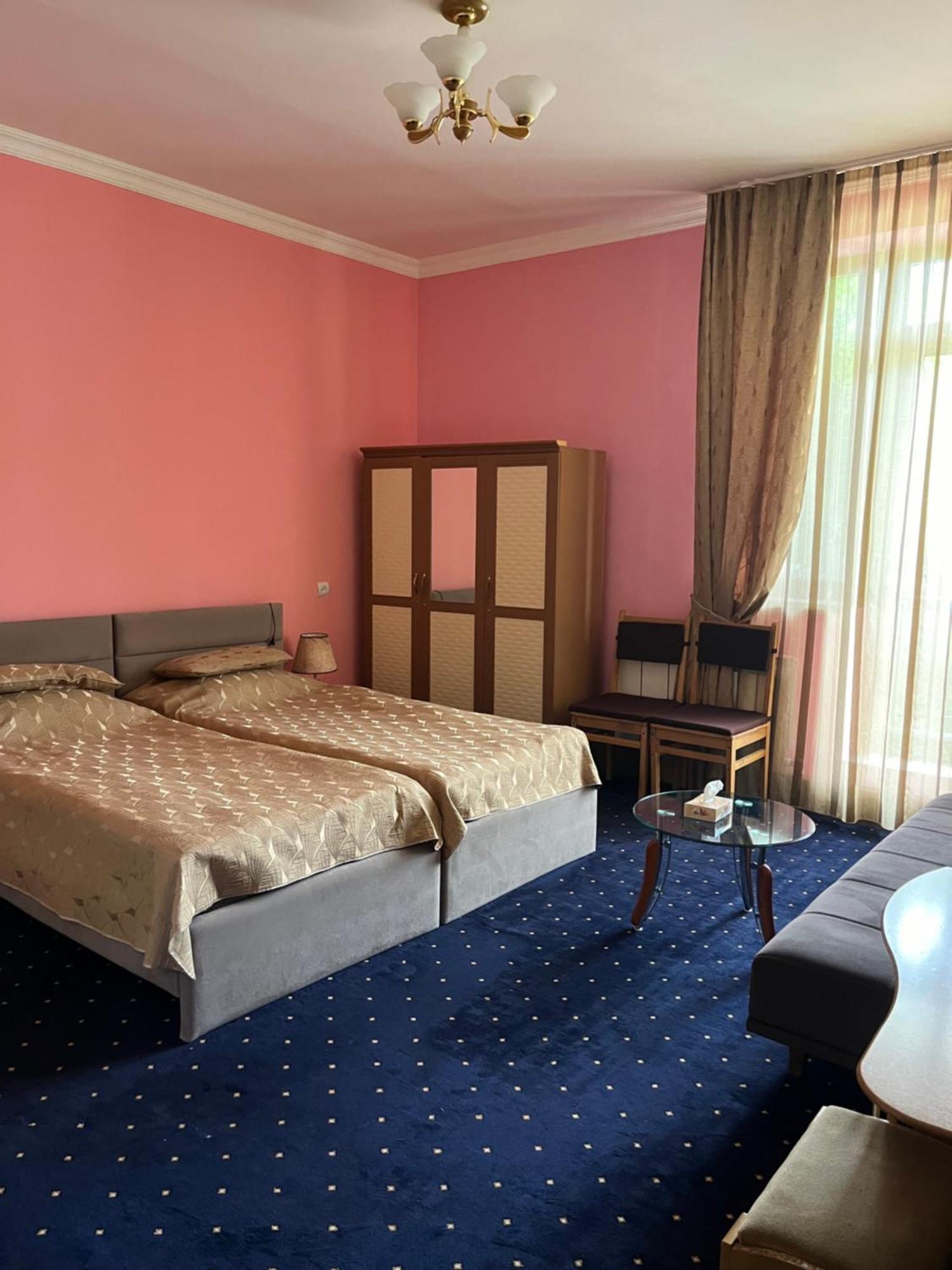 Greenwood Hotel Dilidjan Extérieur photo